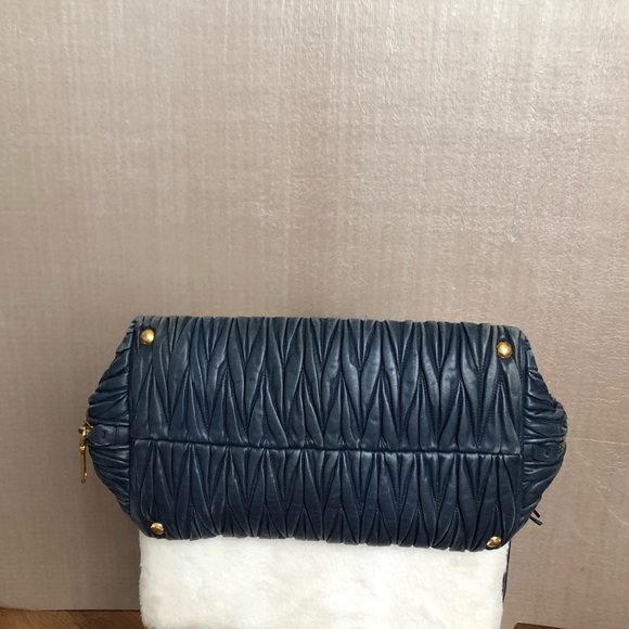 Miu Miu Authentic leather cross body - Picture 2 of 8